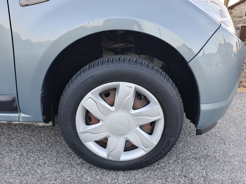 DACIA SANDERO 1.2 BASE A/A 16V 75cv