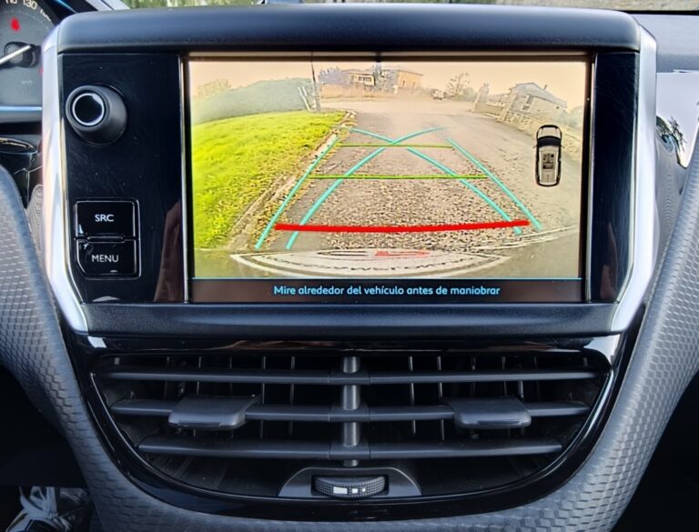 PEUGEOT 2008 1.2PureTech ALLURE 110cv