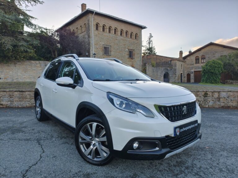 PEUGEOT 2008 1.2PureTech ALLURE 110cv
